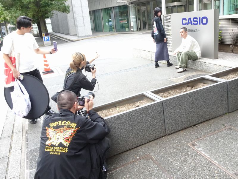 外での撮影の様子