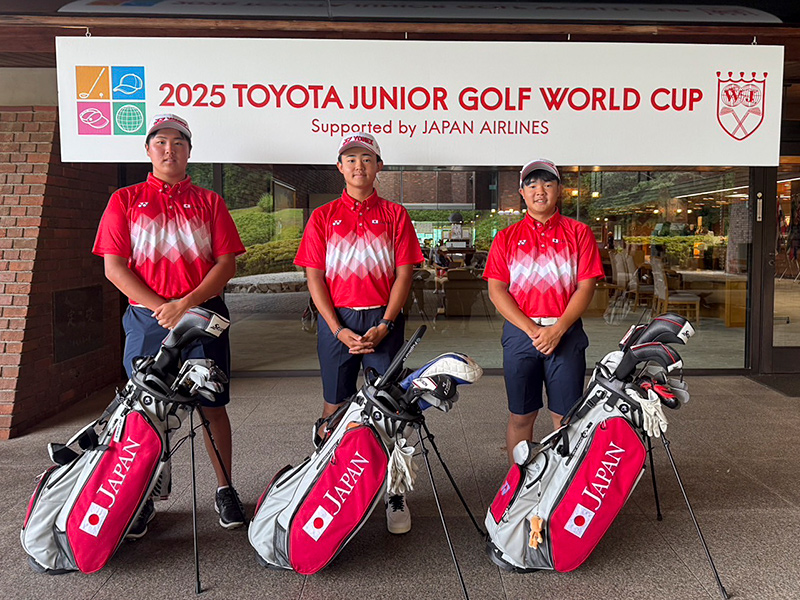 日本代表男子チーム3人の画像