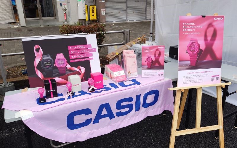 G-SHOCK歴代ピンクリボンモデルの展示
