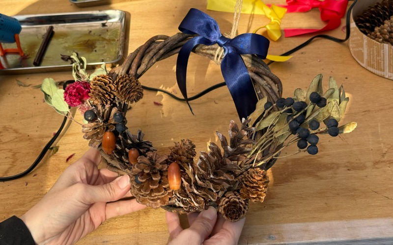 クリスマスリースの画像