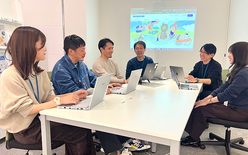 インタビューの様子