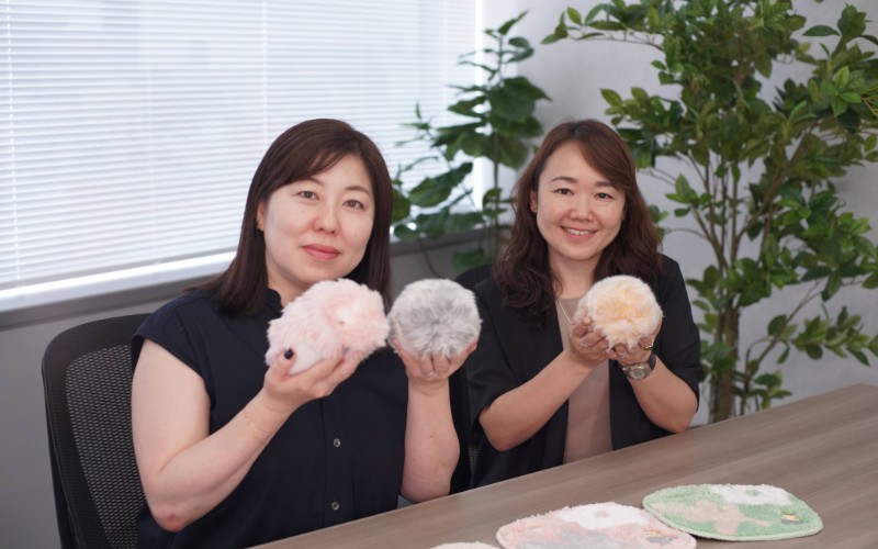 市川英里奈と中村あゆみの写真