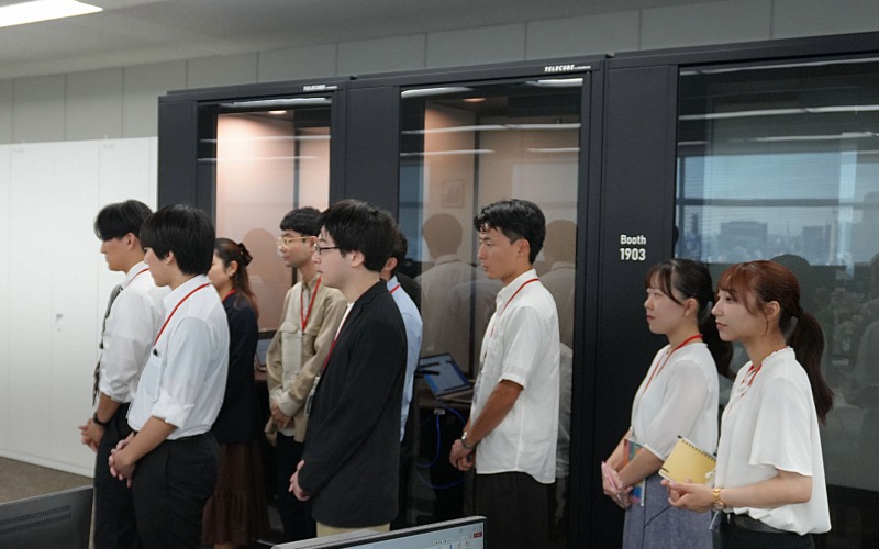 オフィス見学の様子