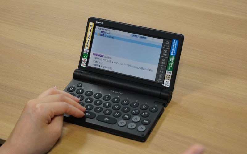 電子辞書の画像
