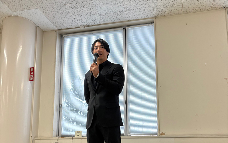 石川遼プロの挨拶の様子